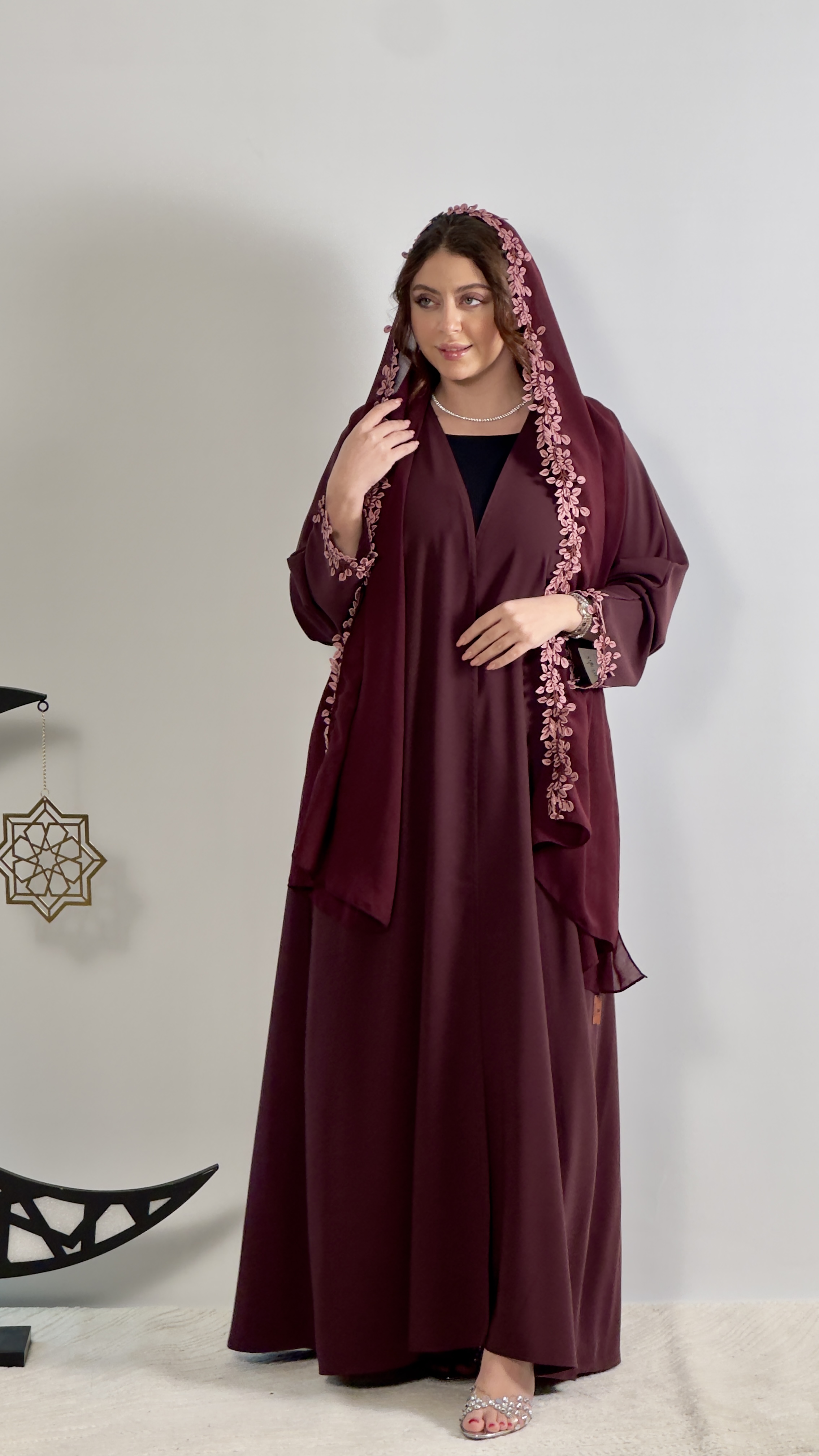 Abaya maroon lace