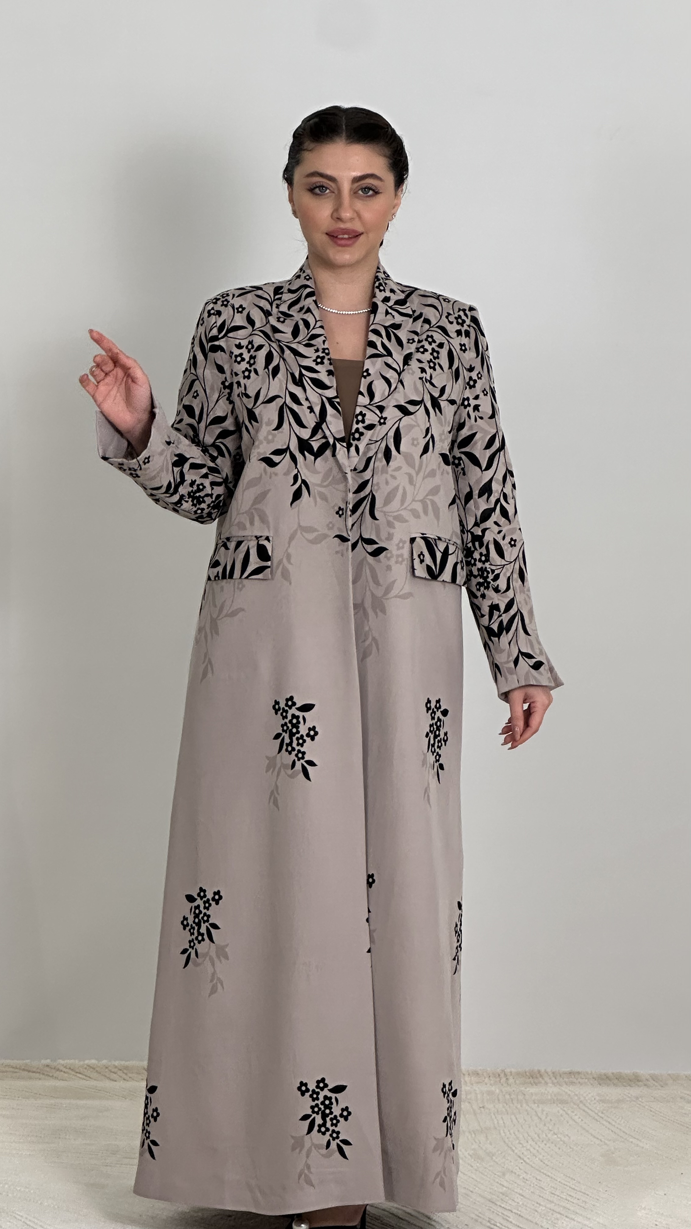 Beige abaya